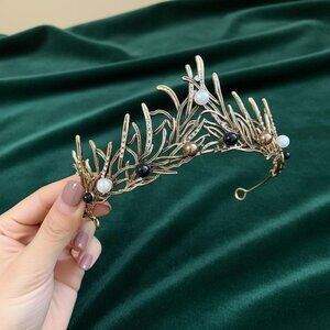 Tiaras and Crowns for Women